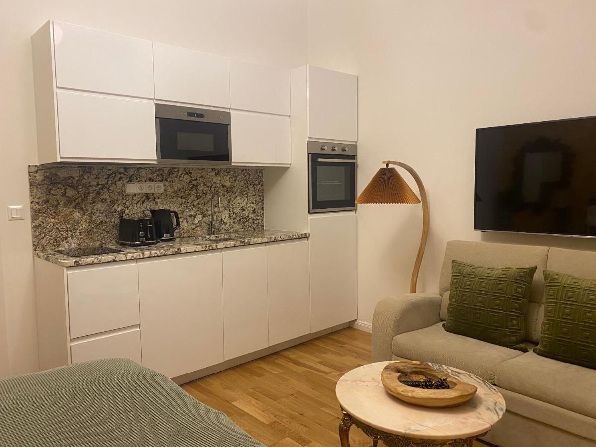 Ferienwohnung Nana Flat Prag Exterior foto