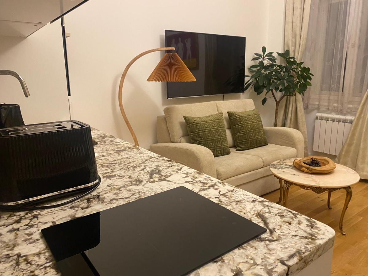 Ferienwohnung Nana Flat Prag Exterior foto